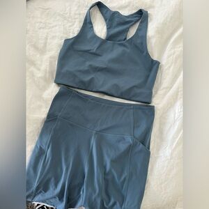 Girlfriend Collective bundle bra and bike shorts size L
